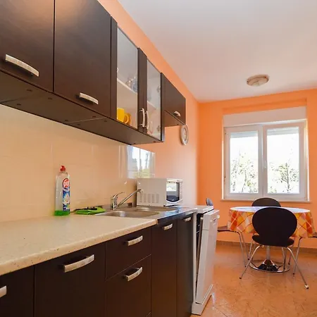 Apartment In Pula/istrien 11266